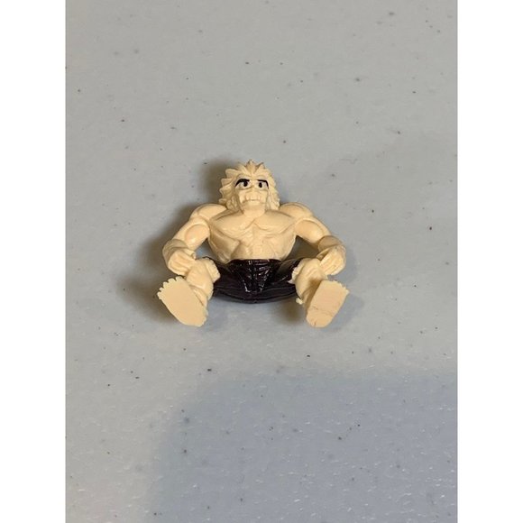 Rare Vintage Street Fighter Blanka 1.25” Mini Rubber Figure Gumball - Picture 2 of 2